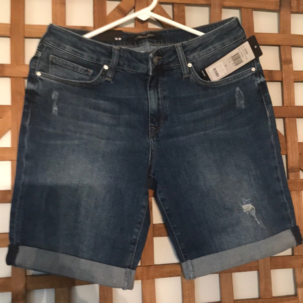 Mavi Jean shorts. Dark Vintage. SZ 27